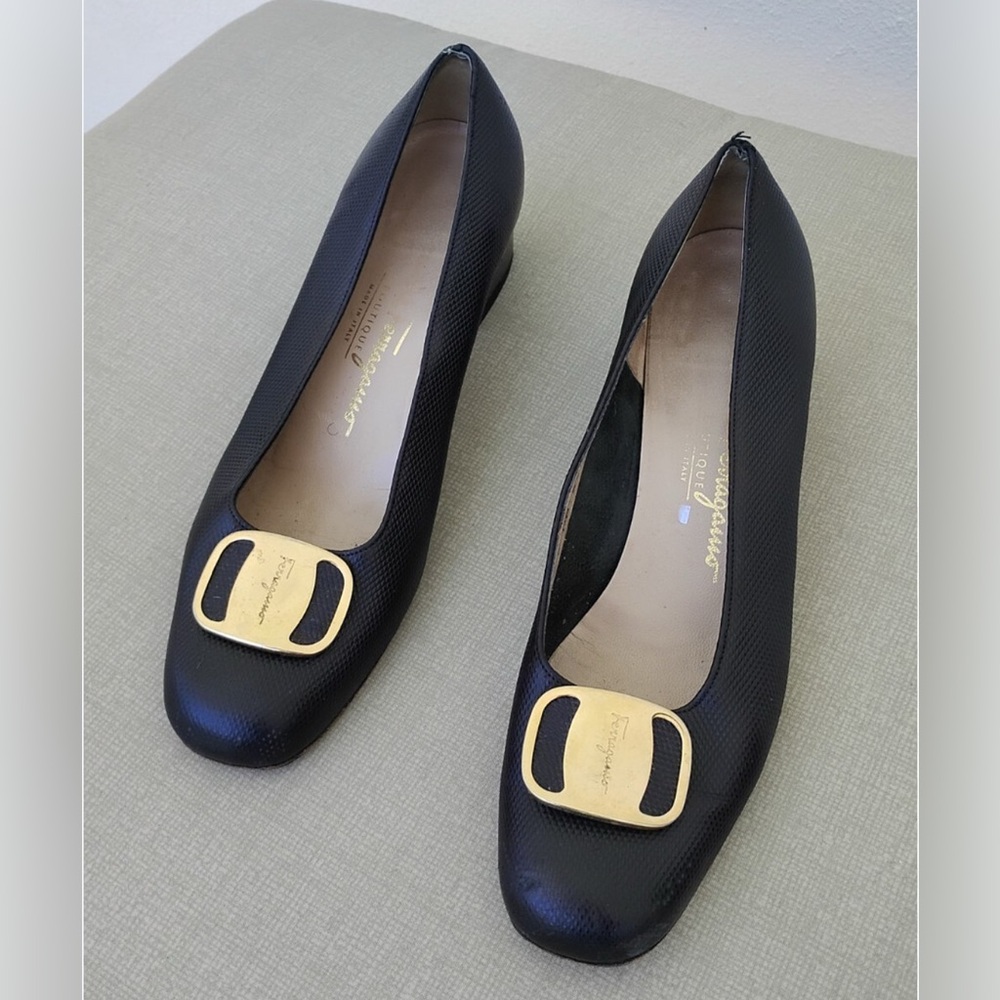 Salvatore Ferragamo Black Leather Pumps